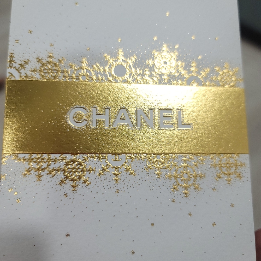 NEW CHANEL LA CRÈME MAIN Hand Cream ,Ribbon and Card. - Picture 8 of 17